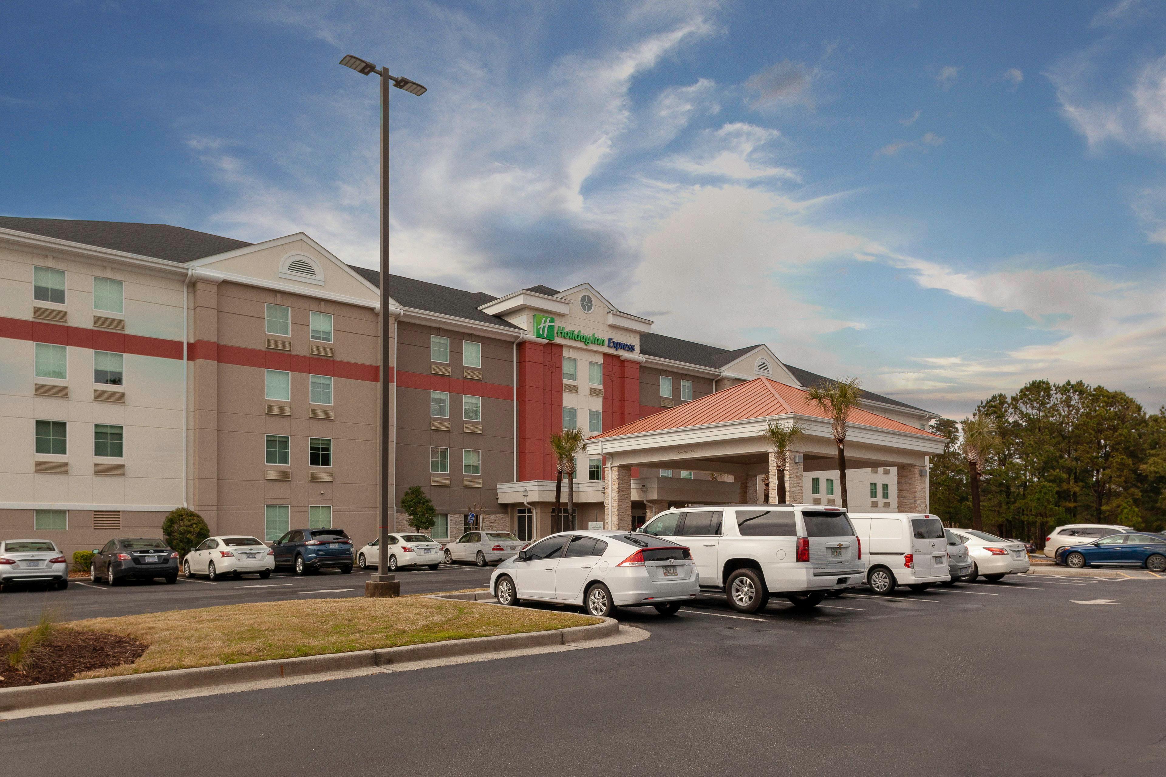 Holiday Inn Express Myrtle Beach-Broadway At The Beach By Ihg Exterior photo