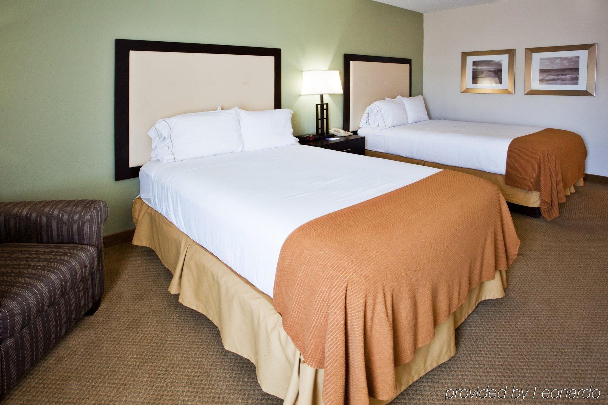 Holiday Inn Express Myrtle Beach-Broadway At The Beach By Ihg Exterior photo