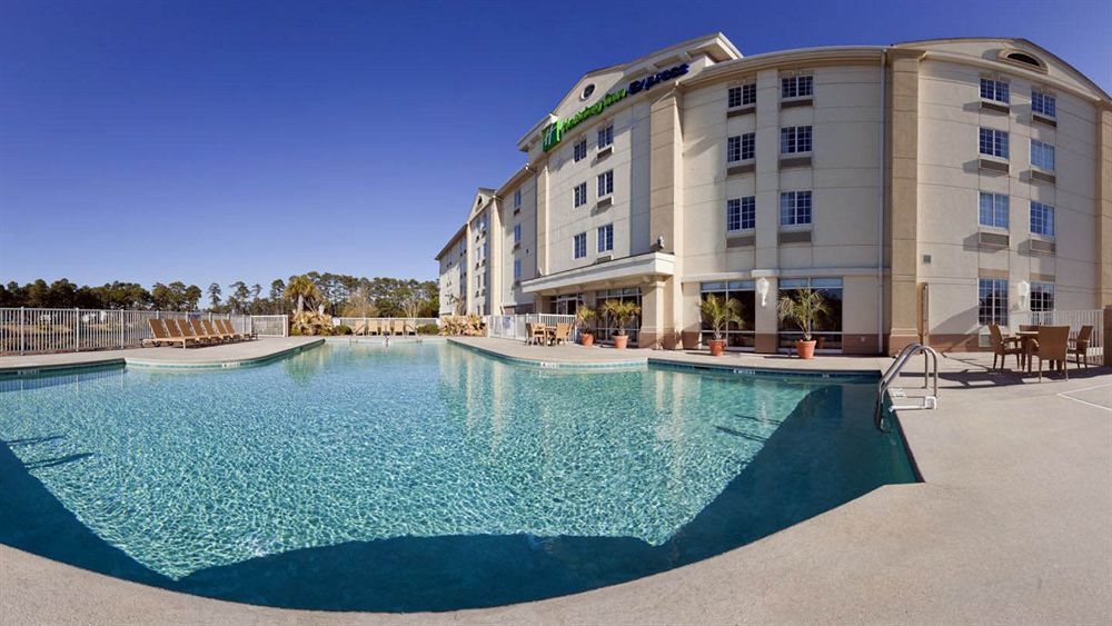 Holiday Inn Express Myrtle Beach-Broadway At The Beach By Ihg Exterior photo